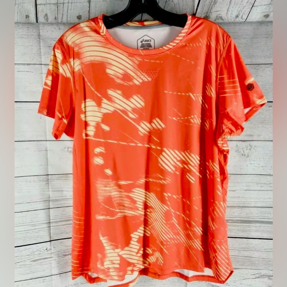 Woman ASICS Women’s Salmon Orange size XL Xtra Large